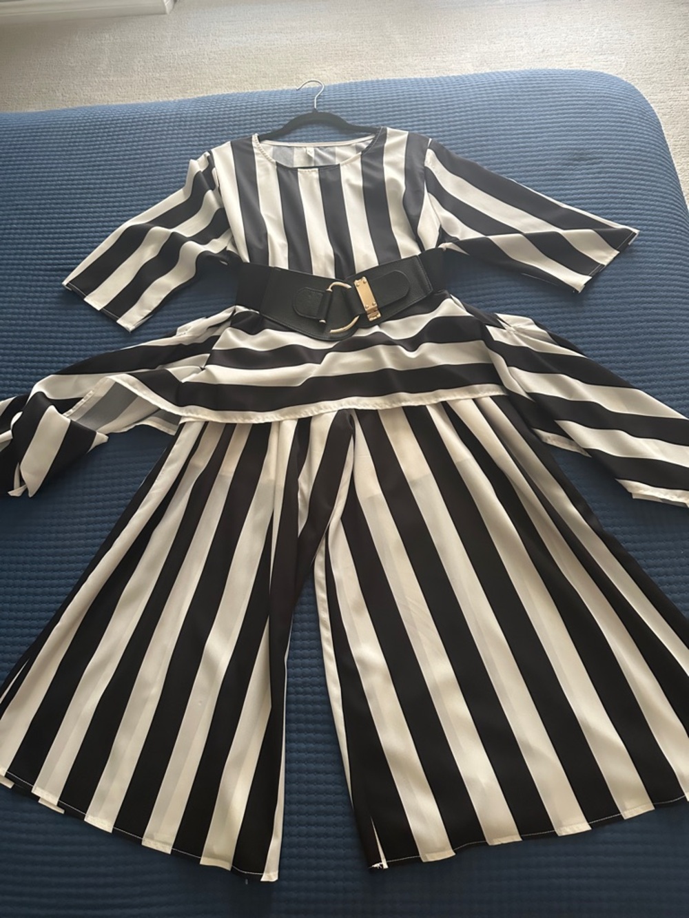 YUXIN 2 piece top & bottom